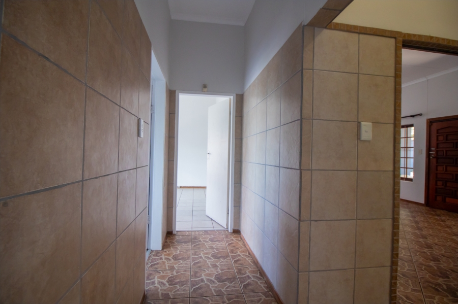 3 Bedroom Property for Sale in Geelhoutpark North West